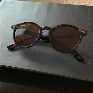 Ray Ban RB2180
